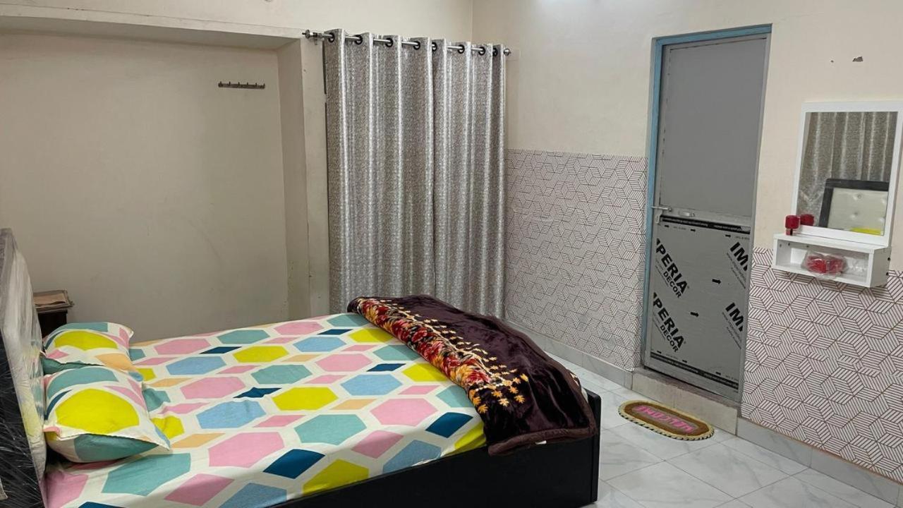 Siddheshwar Nilayam Home Stay Benares Buitenkant foto