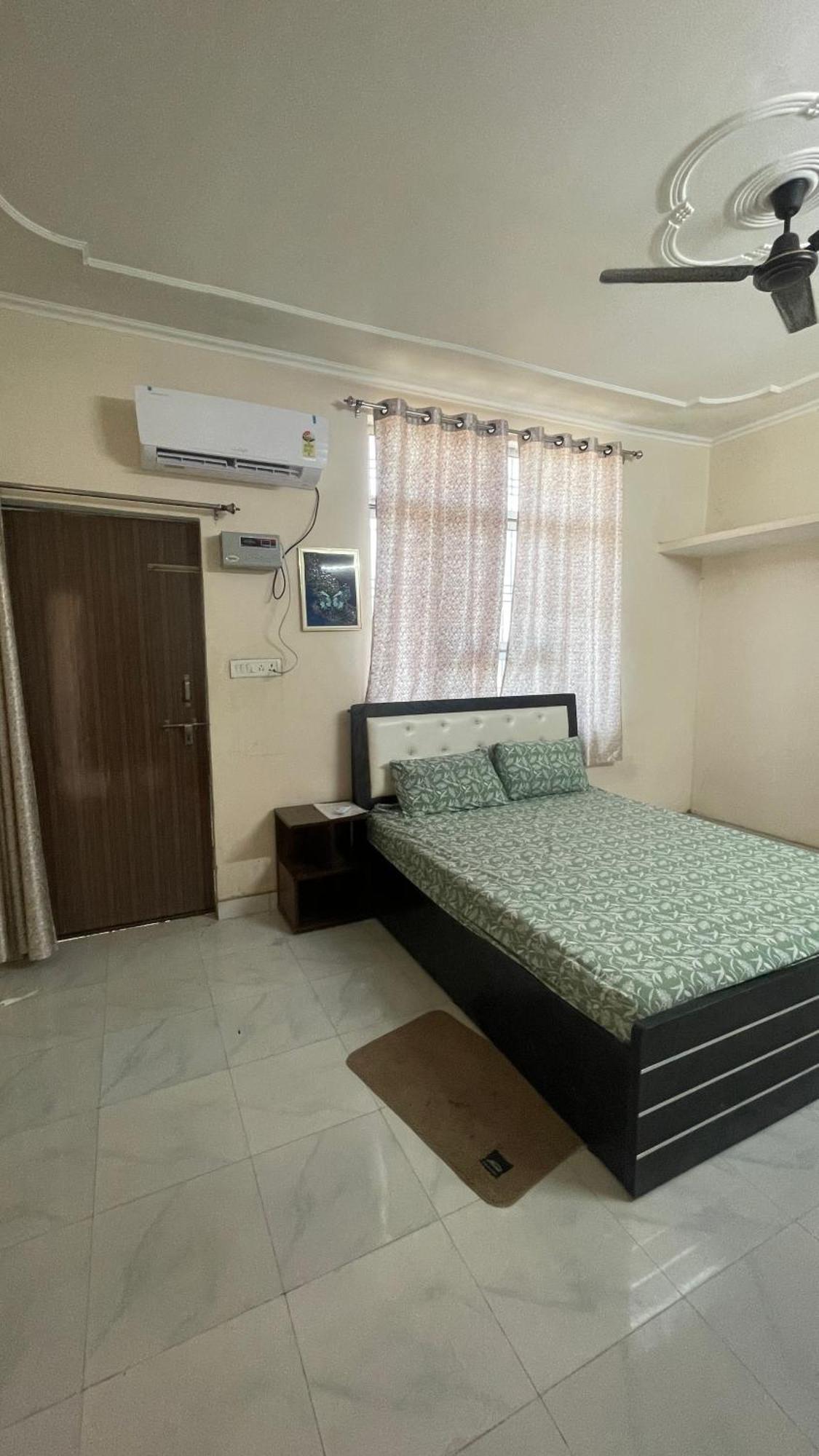 Siddheshwar Nilayam Home Stay Benares Buitenkant foto